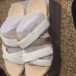 VIONIC HADLIE SANDAL: WHITE/GOLD: NIB: SZ 12W